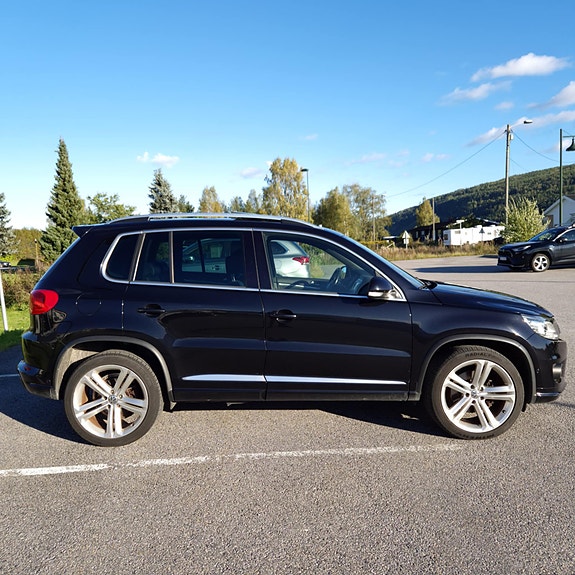 Volkswagen Tiguan 3 of 25