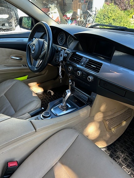 BMW 520d 5 of 18