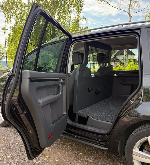 Volkswagen Touran 11 of 23