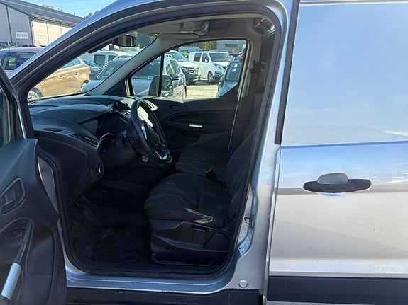 Ford Transit Connect 8 of 29