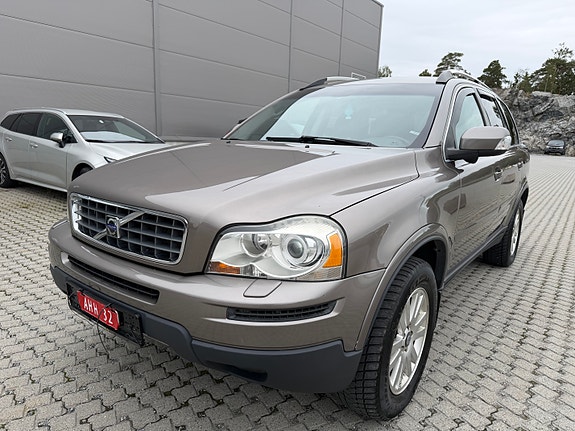 Volvo XC90 3 of 30