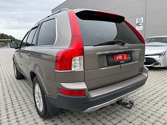 Volvo XC90 7 of 30