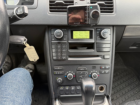 Volvo XC90 27 of 30