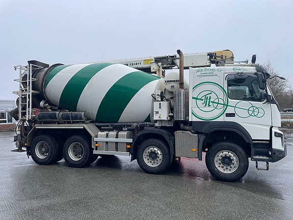 Volvo FM500 8x4 med Liebherr betongtrommel og bånd 4 of 5