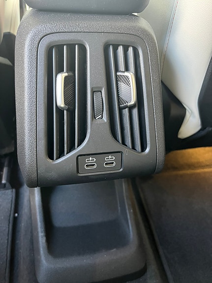 BMW iX2 16 of 30