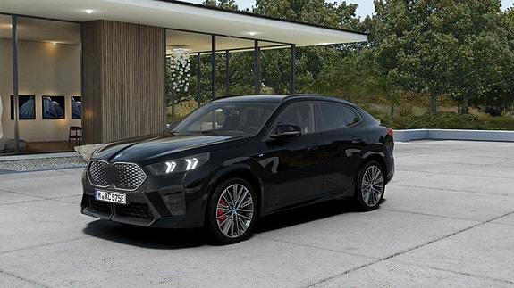 BMW iX2 2 of 30