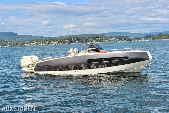 2023 Invictus GT280S med twin Yamaha 250hk 3 of 5