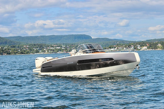 2023 Invictus GT280S med twin Yamaha 250hk 2 of 5