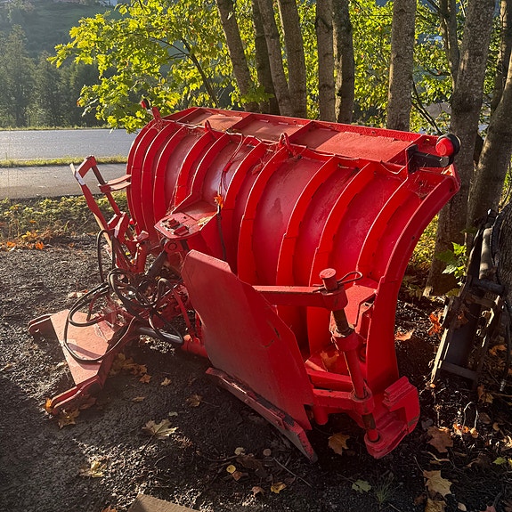Tellefsdal snøskjær til salgs 8 of 9