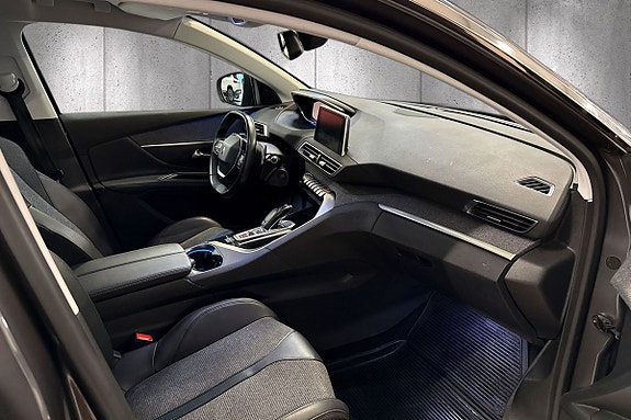 Peugeot 5008 12 of 16