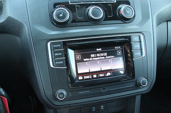 Volkswagen Caddy Maxi 20 of 20
