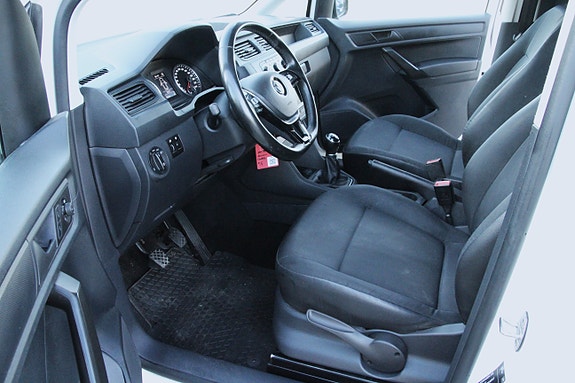 Volkswagen Caddy Maxi 16 of 20