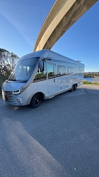 Carthago E-Line 64XL QB 3 of 30