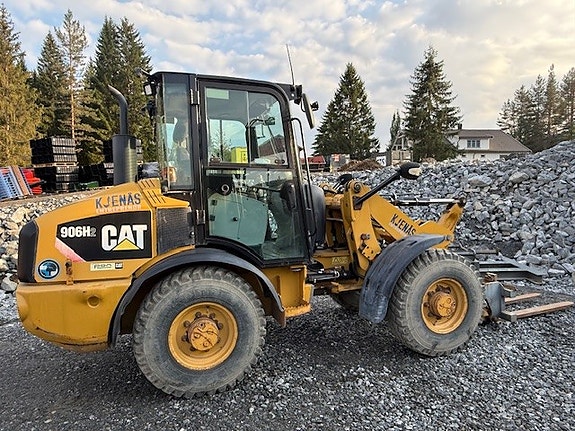 Cat 906H 3 of 5