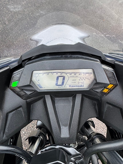 Kawasaki Ninja 125 7 of 8