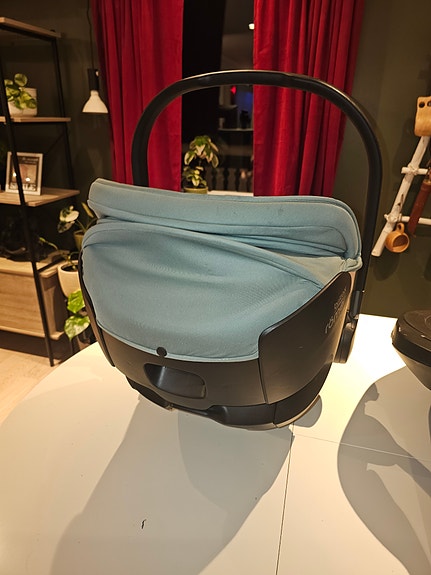 Product image 8 of 9