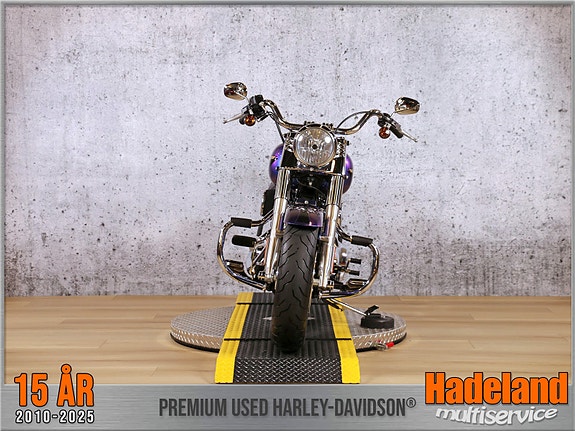 Harley-Davidson FLSTF / Fat Boy 3 of 5