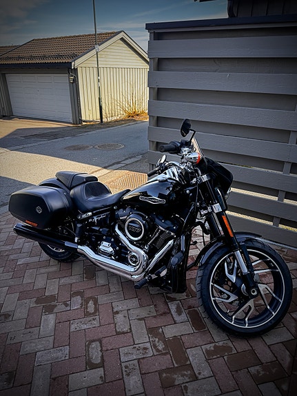Harley-Davidson FLSB Sport Glide 21 of 24