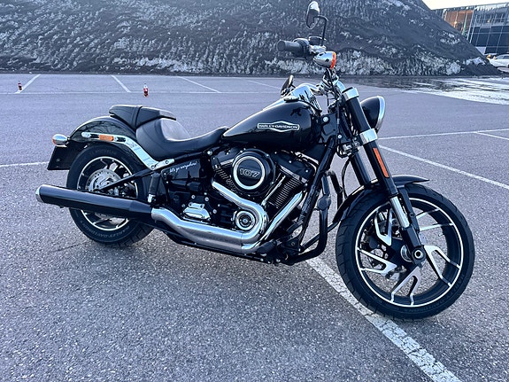Harley-Davidson FLSB Sport Glide 3 of 24