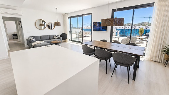 Nøkkelferdig toppleilighet med 3 soverom og 144 m² terrasse