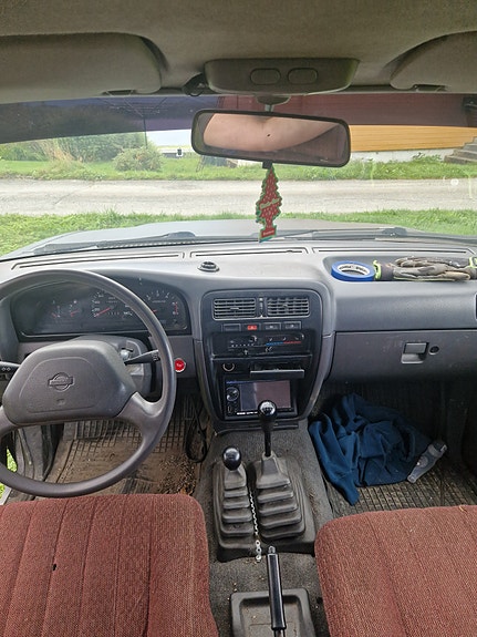 Nissan King Cab 19 of 30