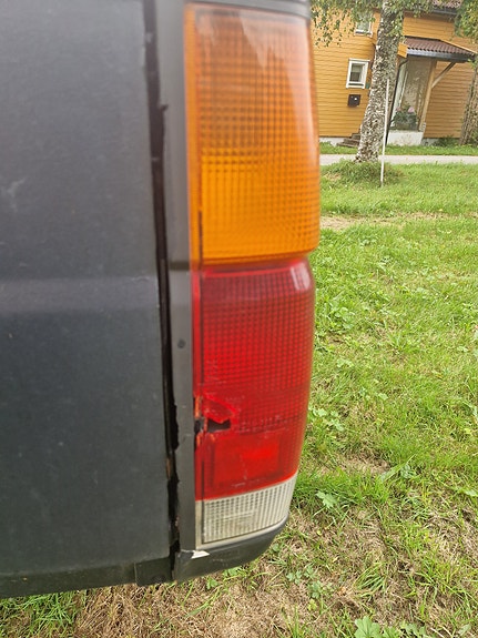 Nissan King Cab 12 of 30