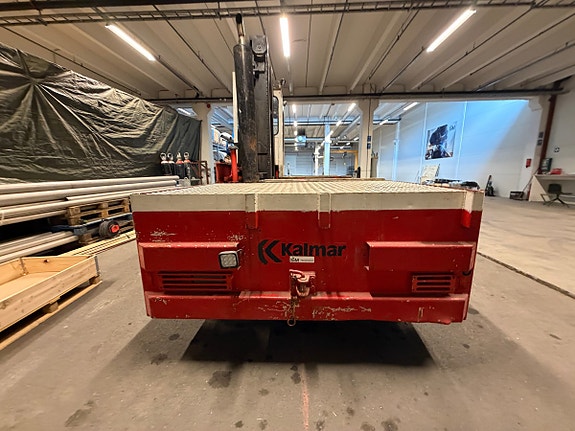 Kalmar sidelaster - 6 398 timer - hydraulisk mast med to gafler - lasteplan i tre - lukket førerhytt 7 of 30