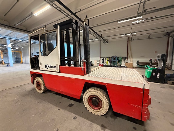Kalmar sidelaster - 6 398 timer - hydraulisk mast med to gafler - lasteplan i tre - lukket førerhytt 5 of 30