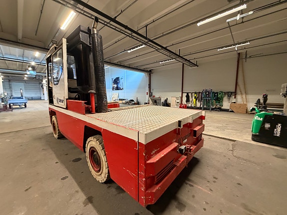 Kalmar sidelaster - 6 398 timer - hydraulisk mast med to gafler - lasteplan i tre - lukket førerhytt 6 of 30
