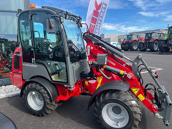 Weidemann 1280cl/hytte og 1550kg tipplast