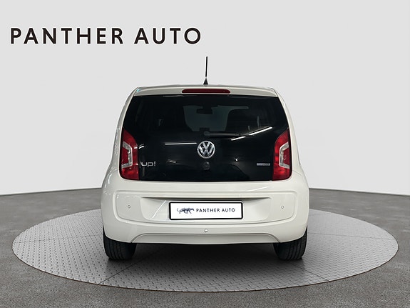 Volkswagen UP! 4 of 25