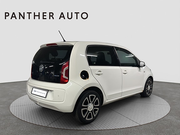 Volkswagen UP! 5 of 25