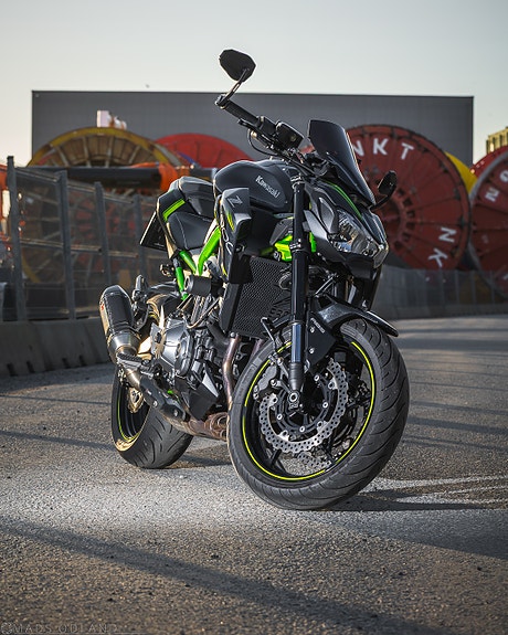 Kawasaki Z 900 2 of 30