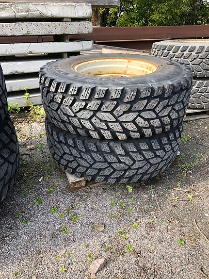 Nokia Hakkapeliitta  Valtra N 2 sett hjul