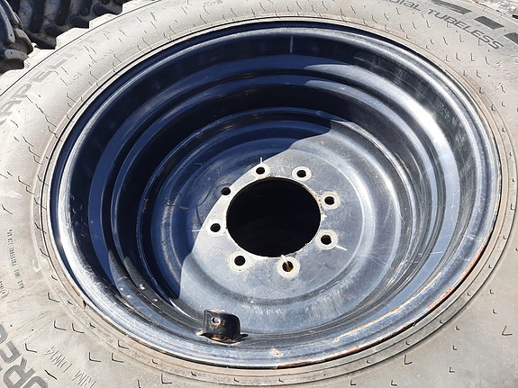 Hakkapeliitta med pigg Valtra N