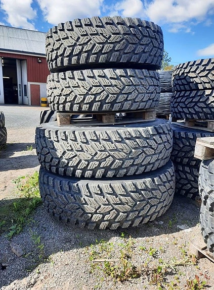 Hakkapeliitta med pigg Valtra N