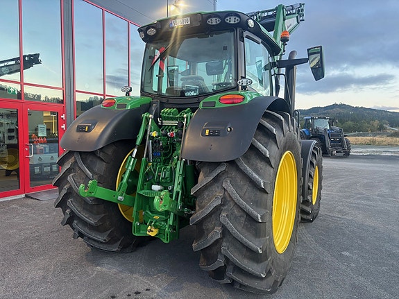 John Deere 6R 215 2024, kr 2 200 000,-