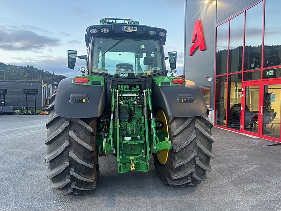 John Deere 6R 215 2024, kr 2 200 000,-
