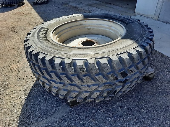 Nokian TRI2 Valtra T serie