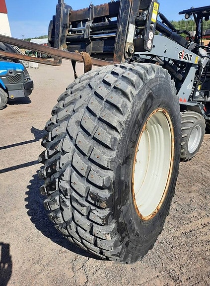 Nokian TRI2 Valtra T serie