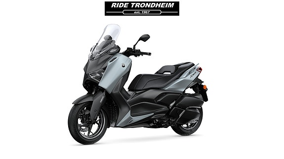 Yamaha XMAX 300 TECH MAX+ 4 of 5