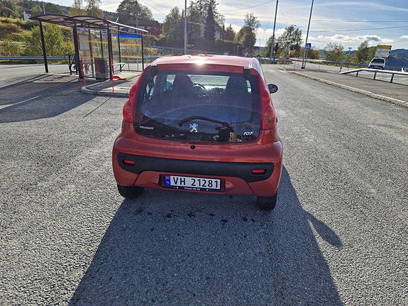 Peugeot 107 3 of 5
