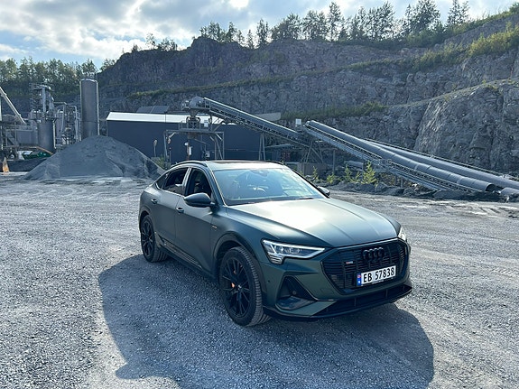 Audi e-tron 5 of 14