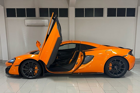 McLaren 570S 13 of 30