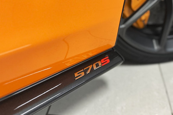 McLaren 570S 28 of 30