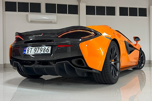 McLaren 570S 18 of 30