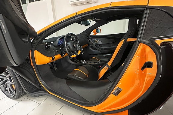 McLaren 570S 29 of 30