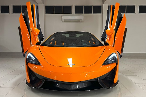 McLaren 570S 8 of 30