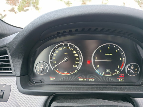 BMW 525d 26 of 30