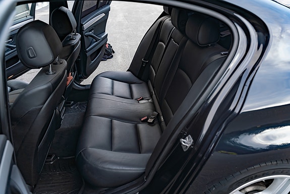 BMW 525d 19 of 30